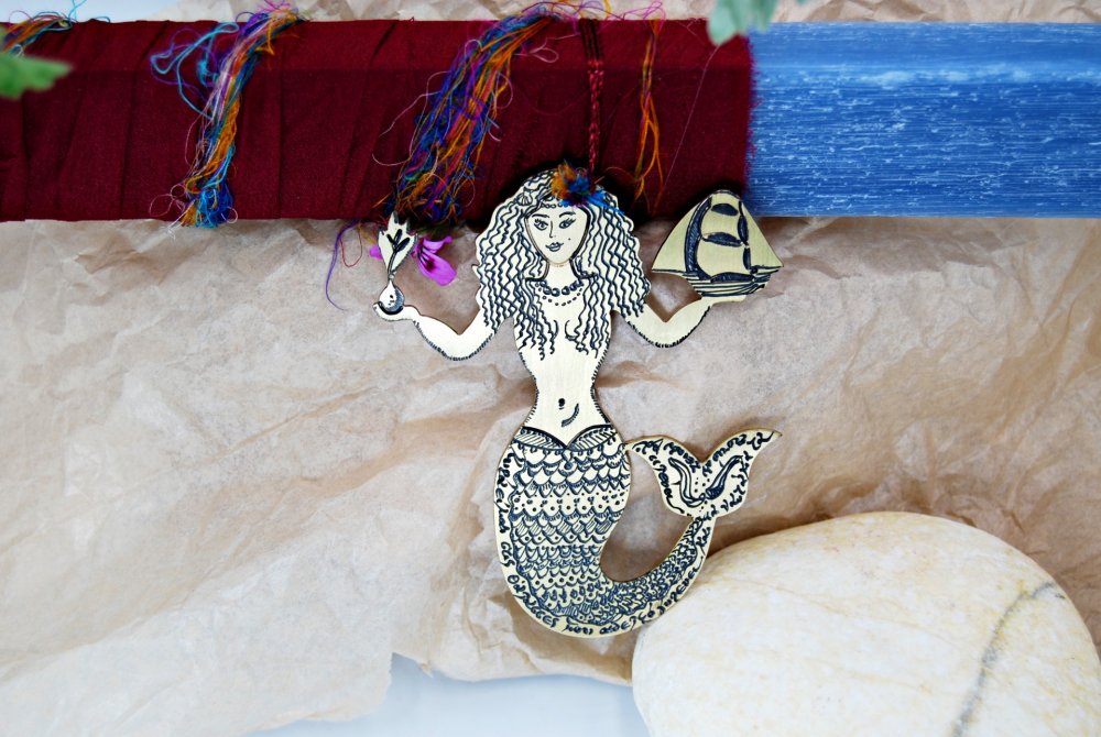 ORNAMENT <span>Alexander the Great's Sister</span>