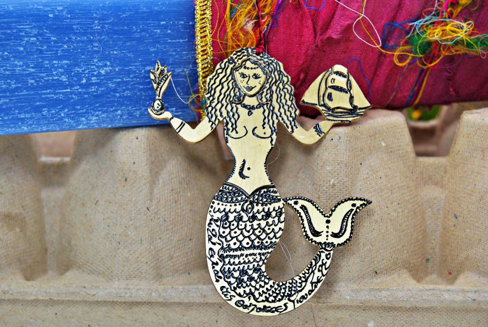 ORNAMENT <span>Alexander the Great's Sister</span>